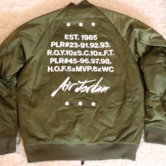 Air Jordan GOAT J-1 Bomber Jacket Olive Small - Picture 8 of 8